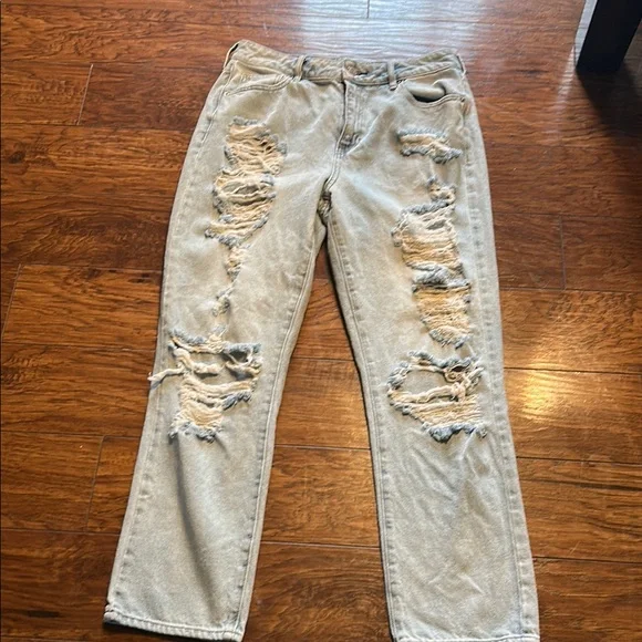 PacSun Trendy Light Blue distressed Mom Jeans size 28 - Picture 3 of 11